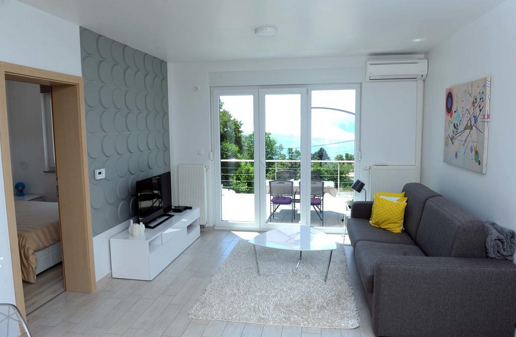 Apartment Livingstone Rijeka Exteriör bild